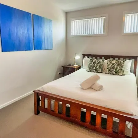 Beachside Beauty Caves Beach Exterior photo