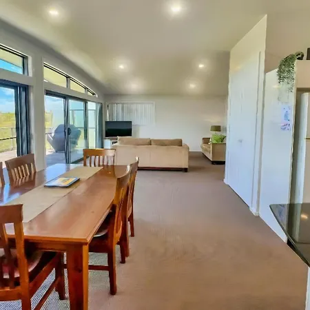 Beachside Beauty Caves Beach Exterior photo